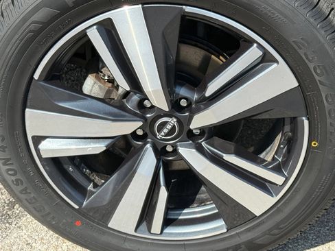 Used 2023 Nissan Rogue SL w/ SL Premium Package AWD/4WD image 46