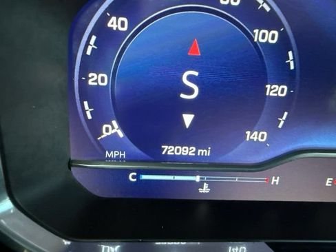 Used 2023 Chevrolet Silverado 1500 LT w/ Z71 Off-Road Package AWD/4WD image 17