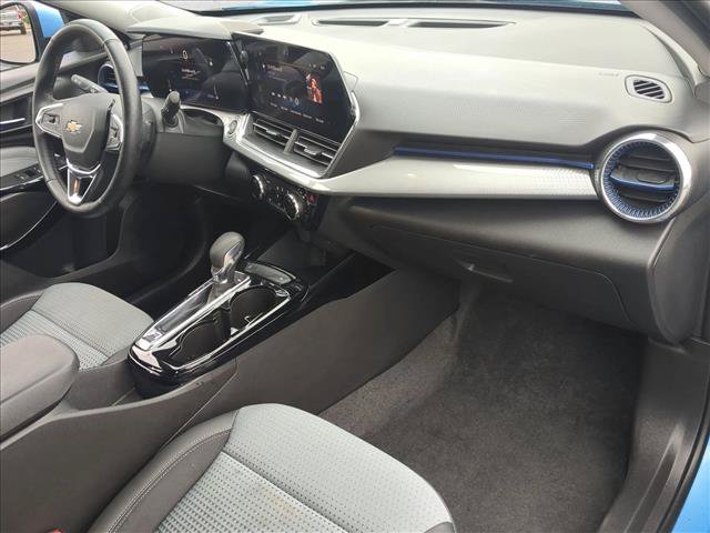 Used 2026 Chevrolet Trax LT w/ LT Convenience Package FWD image 21