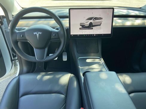 Used 2022 Tesla Model Y Performance AWD/4WD image 10