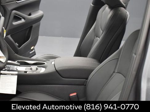 Certified 2026 INFINITI QX60 Luxe w/ Cargo Package AWD/4WD image 18
