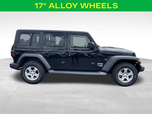 Used 2018 Jeep Wrangler Unlimited Sport S AWD/4WD image 4