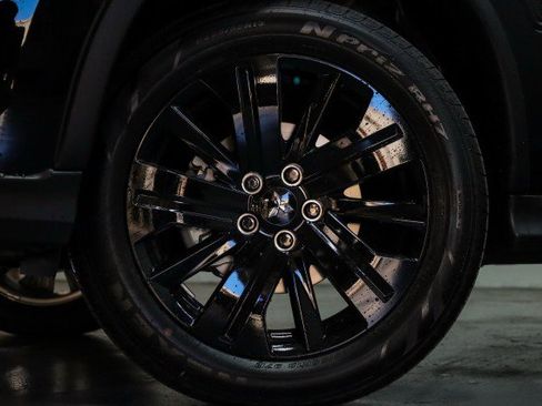 New 2025 Mitsubishi Outlander Sport LE image 3