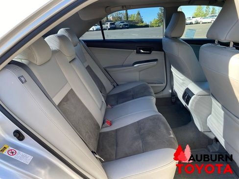 Used 2013 Toyota Camry XLE w/ Leather Pkg FWD image 17