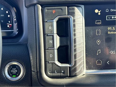 Used 2022 GMC Yukon XL Denali AWD/4WD image 23