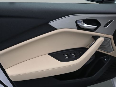 Certified 2025 Acura TLX w/ Technology Package image 10