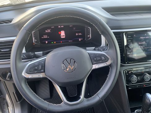 Used 2023 Volkswagen Atlas Cross Sport SE w/ Black Wheel Package FWD image 18