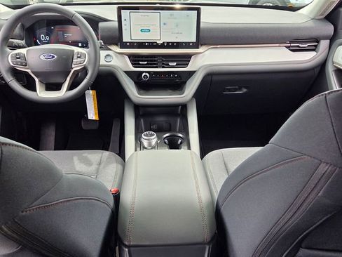 New 2026 Ford Explorer Active image 14