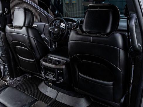 Used 2025 RAM 1500 Laramie w/ Sport Appearance Package image 31