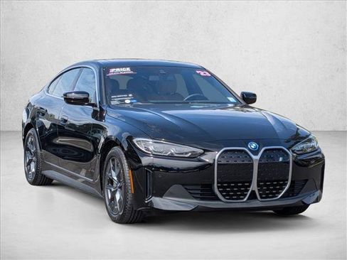 Used 2023 BMW i4 eDrive35 RWD image 3