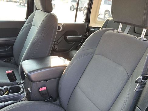 Used 2020 Jeep Wrangler Unlimited Sport AWD/4WD image 26