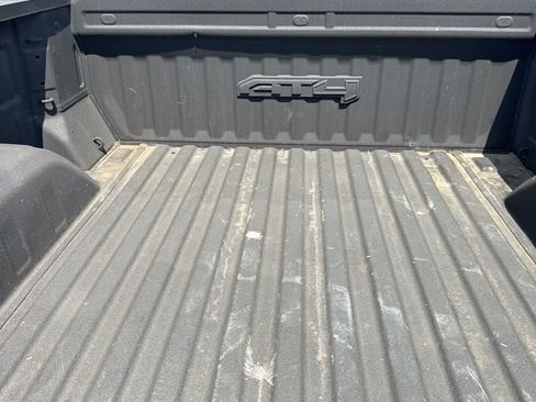 Used 2024 GMC Sierra 1500 AT4 w/ Technology Package image 9