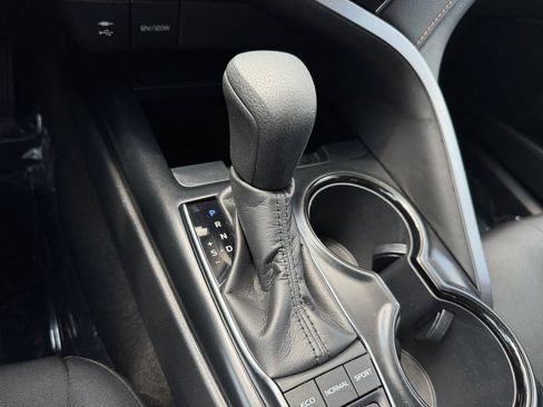 Certified 2019 Toyota Camry LE FWD image 25