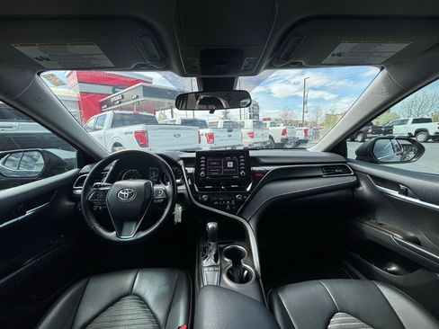Used 2024 Toyota Camry SE image 20