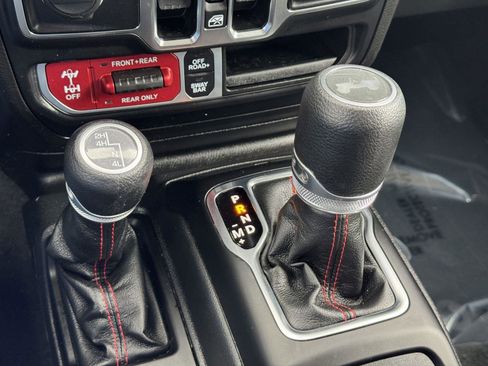 Certified 2023 Jeep Wrangler Unlimited Rubicon AWD/4WD image 20