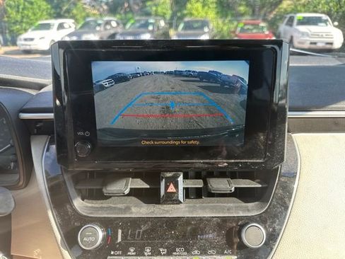 Used 2023 Toyota Corolla LE FWD image 13