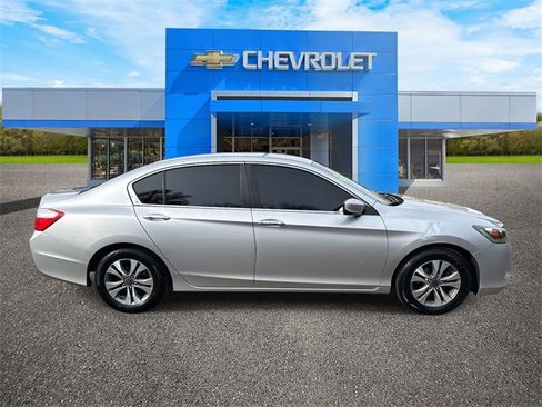 Used 2013 Honda Accord LX image 4