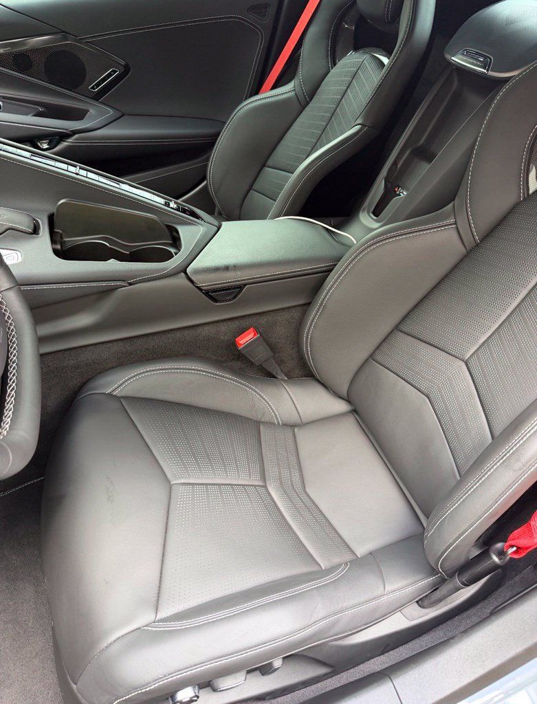 Used 2024 Chevrolet Corvette Stingray Preferred Conv w/ Stealth Interior Trim Package RWD image 8