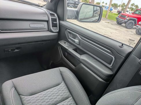 Used 2025 RAM 1500 Big Horn AWD/4WD image 19