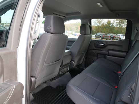 Certified 2024 Chevrolet Silverado 1500 Custom w/ Turbomax Blackout Package image 15