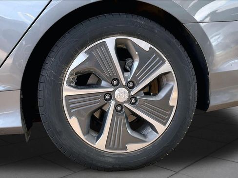 Used 2018 Hyundai Sonata Limited FWD image 11