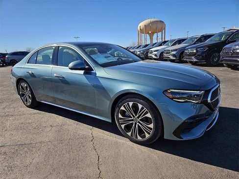 New 2026 Mercedes-Benz E 450 4MATIC Sedan image 10