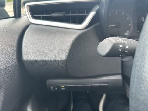 Used 2024 Toyota Corolla LE FWD image 18
