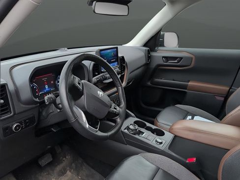 Used 2023 Ford Bronco Sport Outer Banks w/ Tech Package image 13