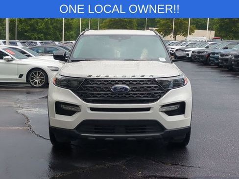 Used 2023 Ford Explorer XLT w/ Equipment Group 202A AWD/4WD image 8