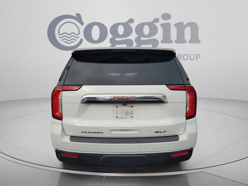 Used 2022 GMC Yukon XL SLT w/ SLT Luxury Package AWD/4WD image 3