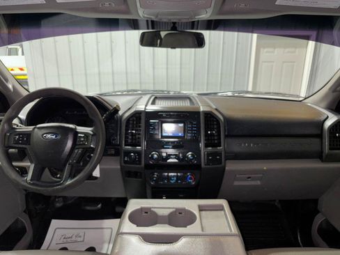 Used 2019 Ford F250 XL w/ Power Equipment Group AWD/4WD image 17