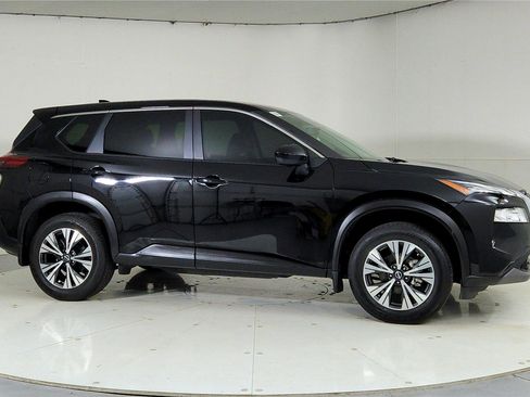 Certified 2023 Nissan Rogue SV image 8
