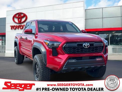 Used 2024 Toyota Tacoma image 1