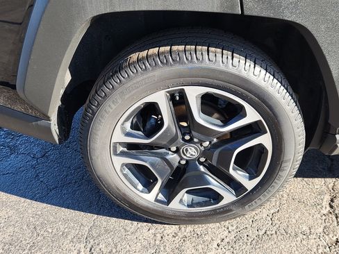 Used 2019 Toyota RAV4 Adventure image 29