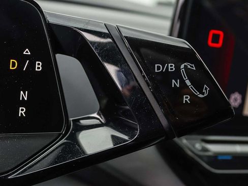 Used 2023 Volkswagen ID.4 Pro S RWD image 18