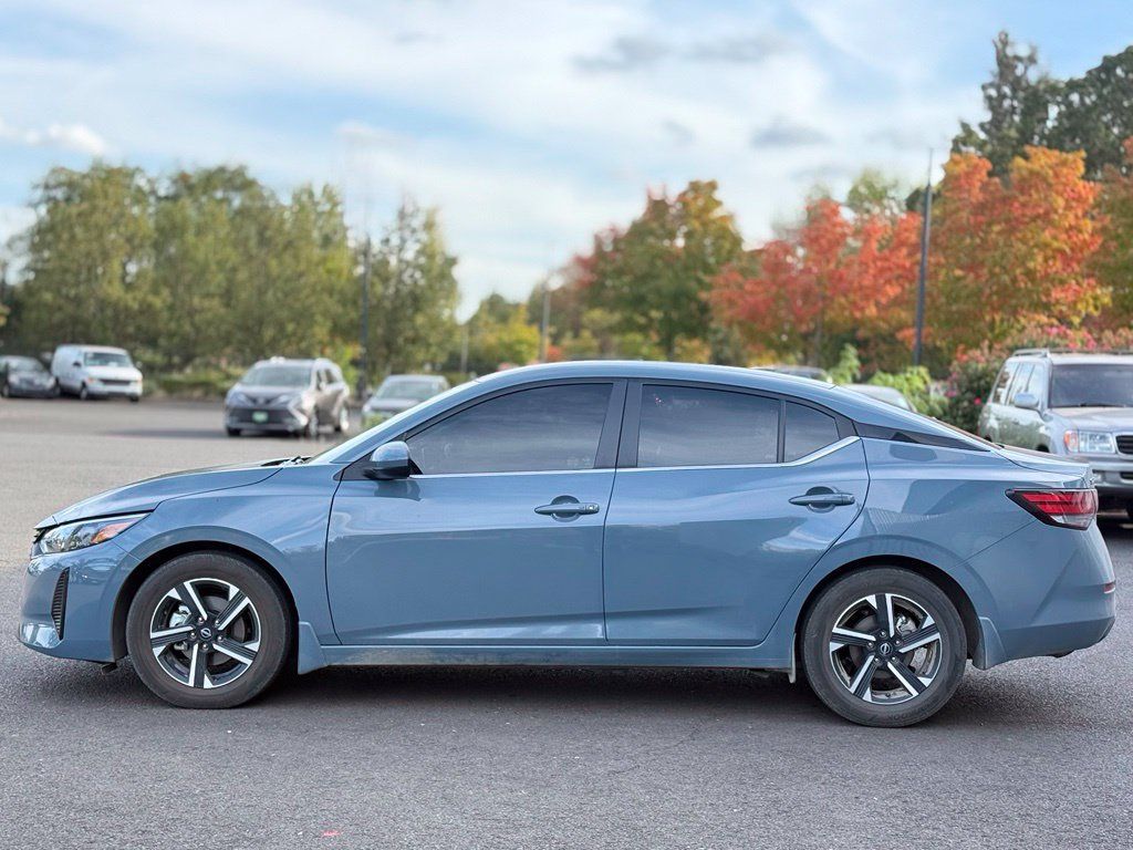 Used 2025 Nissan Sentra SV w/ All-Weather Package FWD image 2
