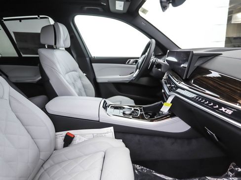 Used 2026 BMW X5 xDrive40i image 31
