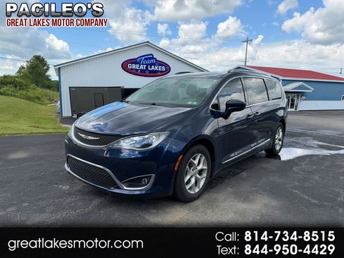 Used 2017 Chrysler Pacifica Touring-L Plus w/ Tire & Wheel Group FWD image 1
