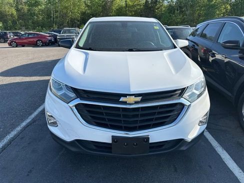 Used 2019 Chevrolet Equinox LT AWD/4WD image 2