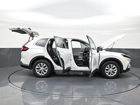 Used 2025 Honda CR-V LX image 30
