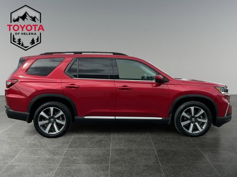 Used 2025 Honda Pilot Touring image 6