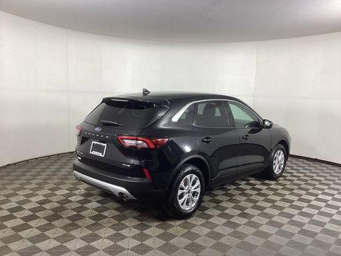 Used 2023 Ford Escape Active image 2