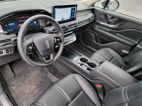 Certified 2024 Lincoln Corsair AWD w/ Equipment Group 101A image 19