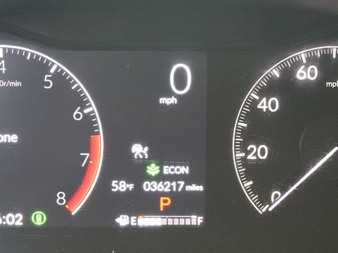 Used 2023 Honda Pilot EX-L image 2