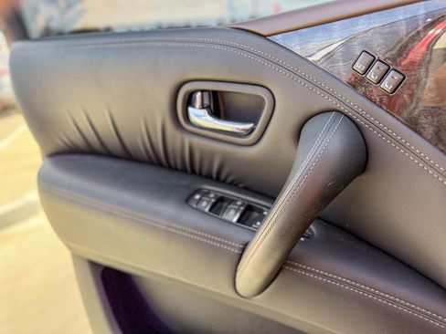 Used 2024 Nissan Armada Platinum w/ Captain's Chairs Package image 44