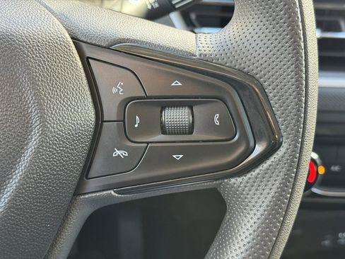 Used 2025 Chevrolet TrailBlazer LT image 27