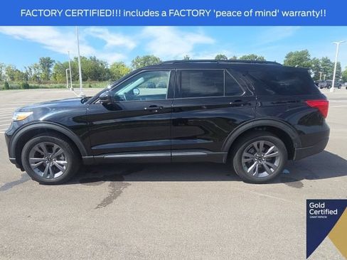 Used 2023 Ford Explorer XLT w/ Equipment Group 202A AWD/4WD image 17