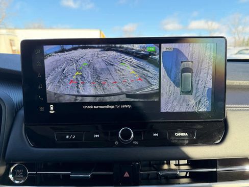 New 2026 Mitsubishi Outlander SEL image 13