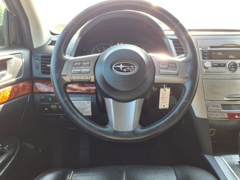 Used 2010 Subaru Outback 3.6R Limited w/ Popular Equipment Group 2A image 5
