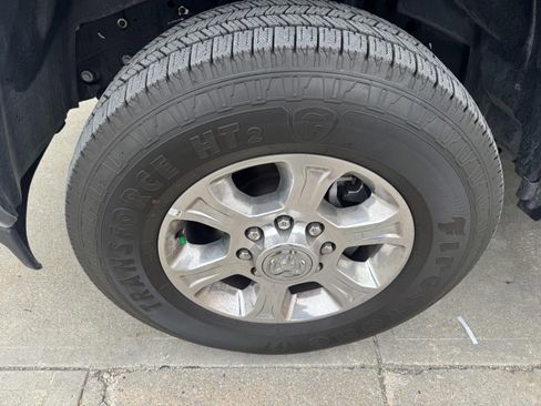 Used 2024 RAM 2500 Big Horn w/ Bed Utility Group image 6